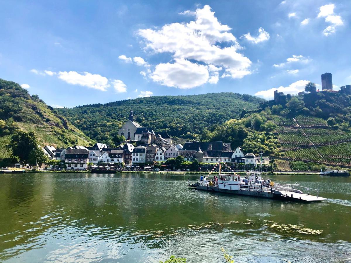코블렌츠 Haus Am Ufer Mit Rheinpanoramablick 아파트 외부 사진